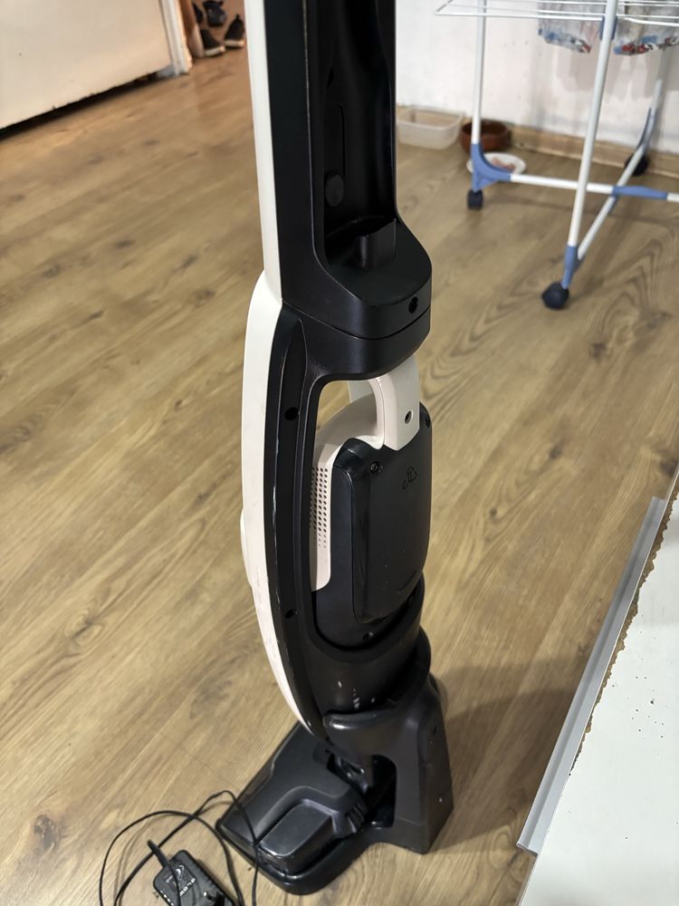 Odkurzacz bezprzedowody Pionowy Electrolux Well Q6 Led Okazja Cenowa!