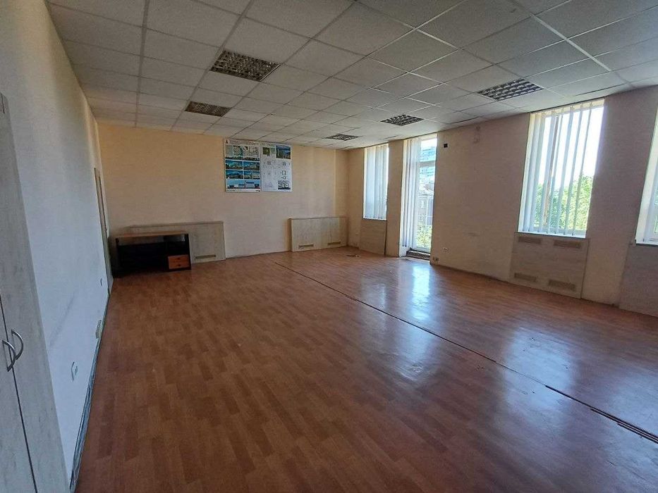 Продам 4-5 этаж нежилого помещения на Сичеславской набережной