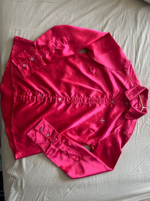 Camisa social de cetim cor rosa