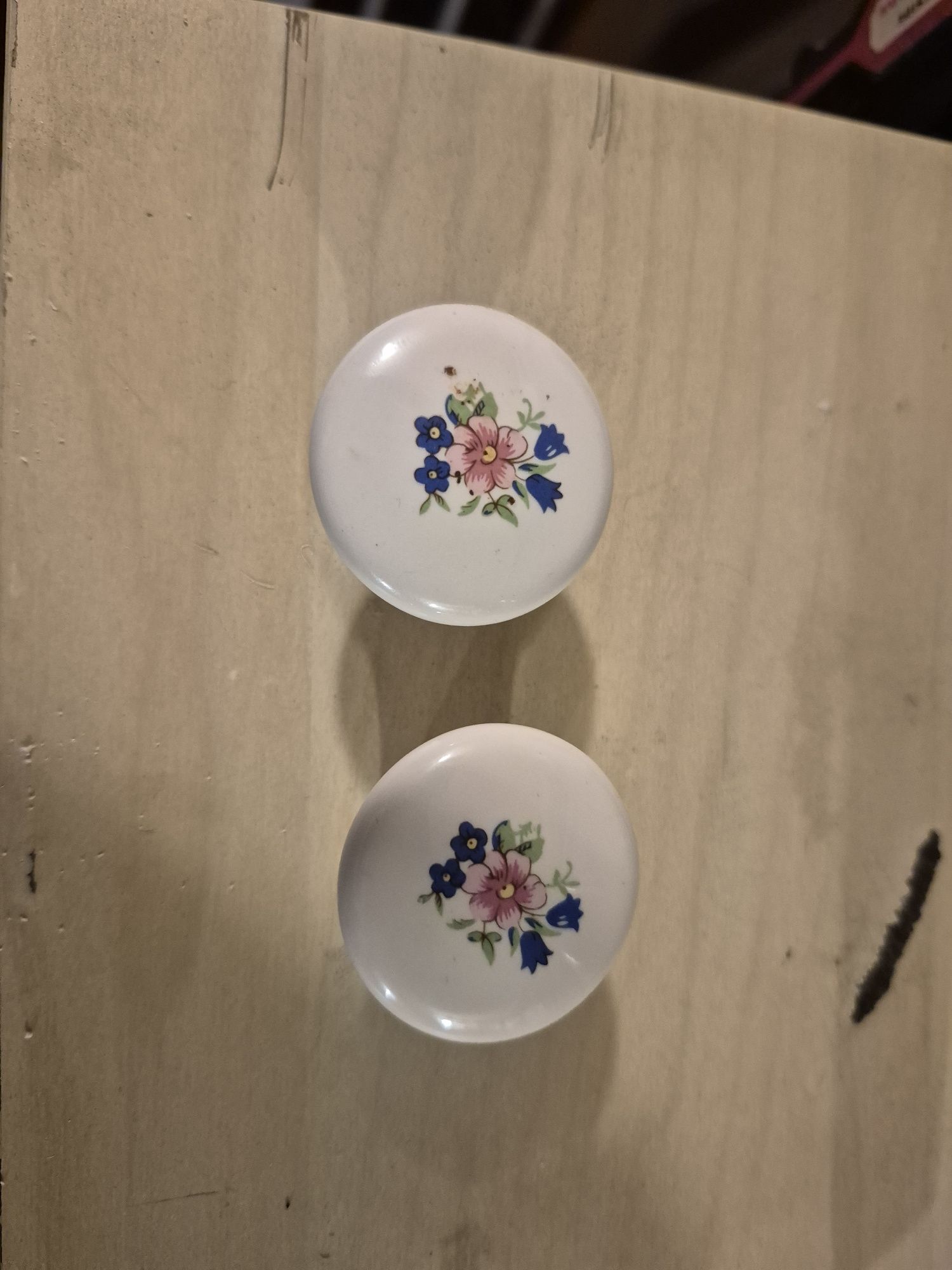 Uchwyt do mebli porcelanowe retro