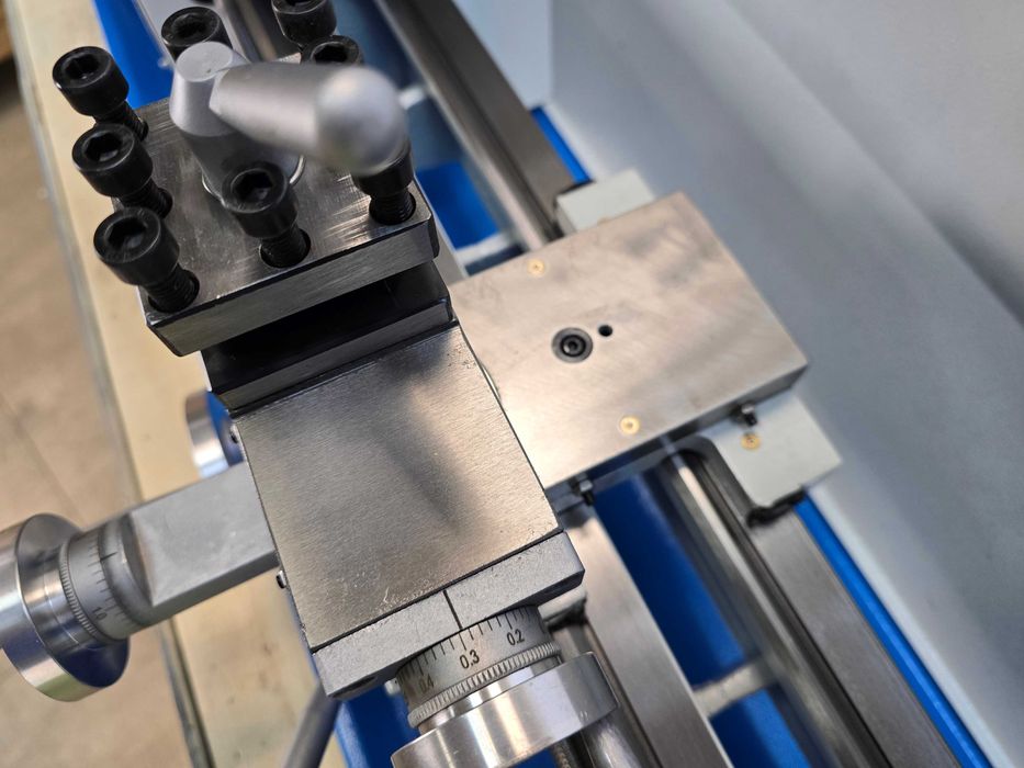 Токарний верстат WM210F 400мм 1100W JPauto Industrial (DBL210 WM-210V)