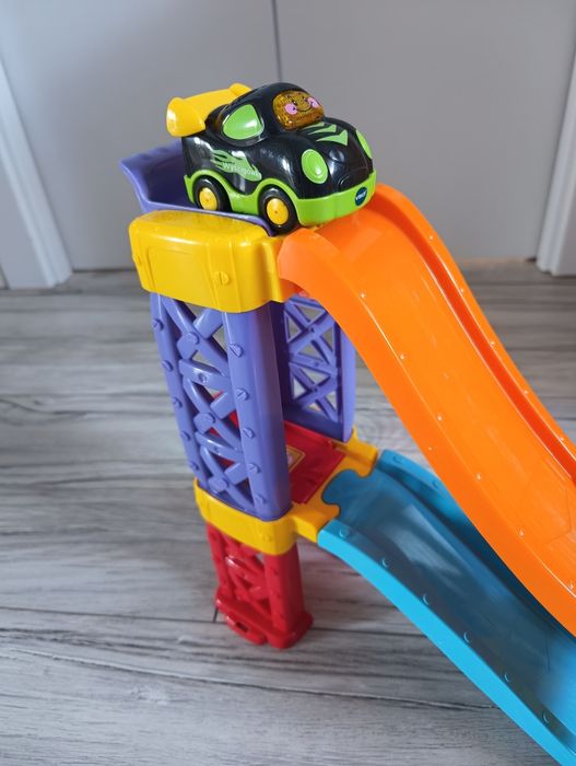 Vtech autka TUT TUT zestaw szalona rampa