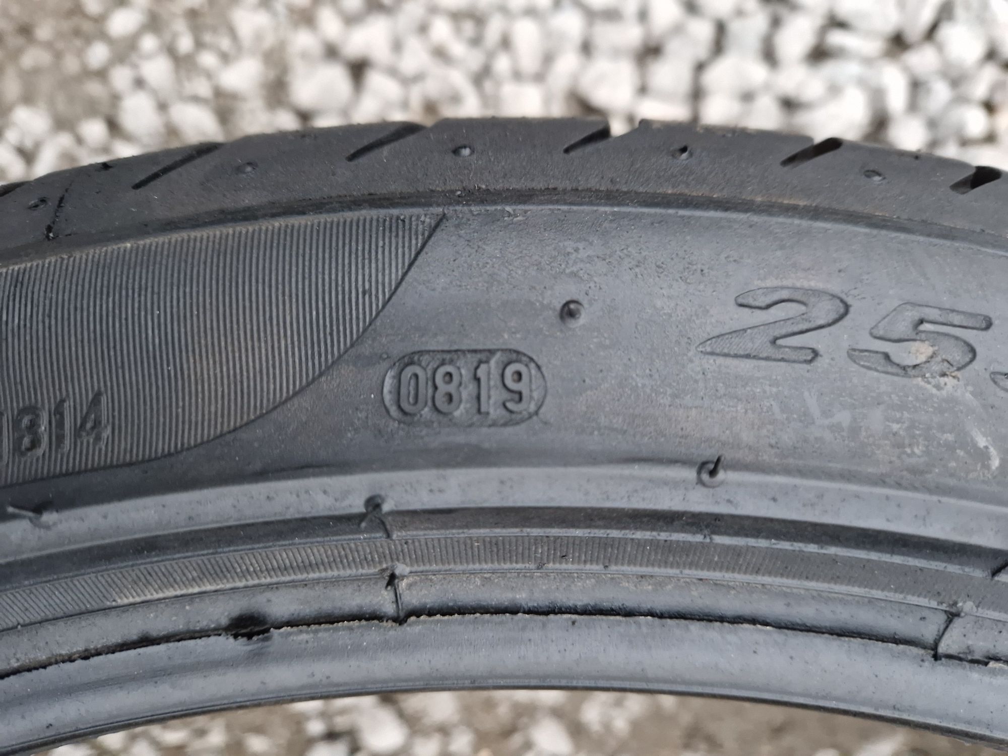 Opony letnie Pirelli P Zero 255/40r21 (102Y) RO1