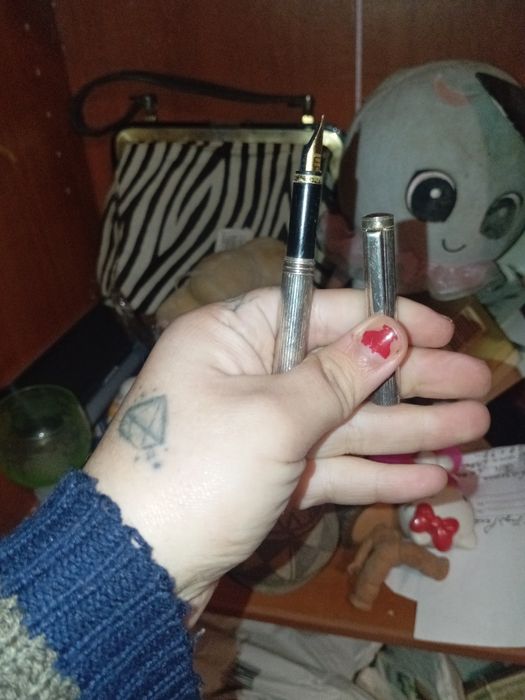 Caneta sem tinta aparo