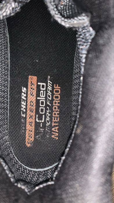 Зимові чоботи skechers