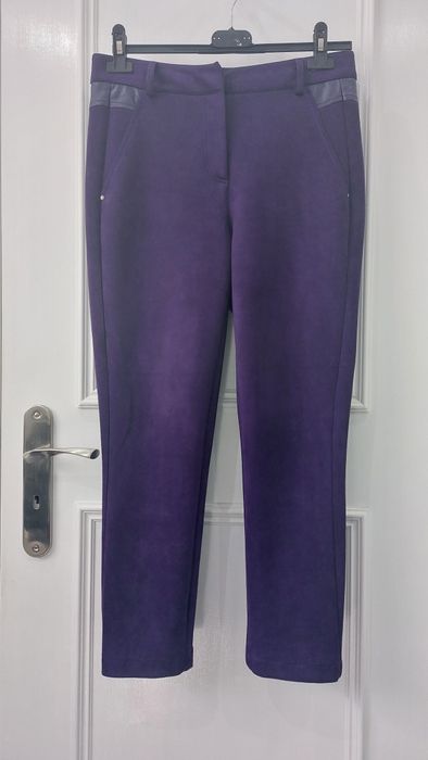 Calça roxa c/elastano marca "Bocetto "