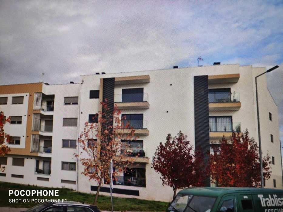 Venda de T3 em Bragança (Rotunda dos Caretos)- excelente estado