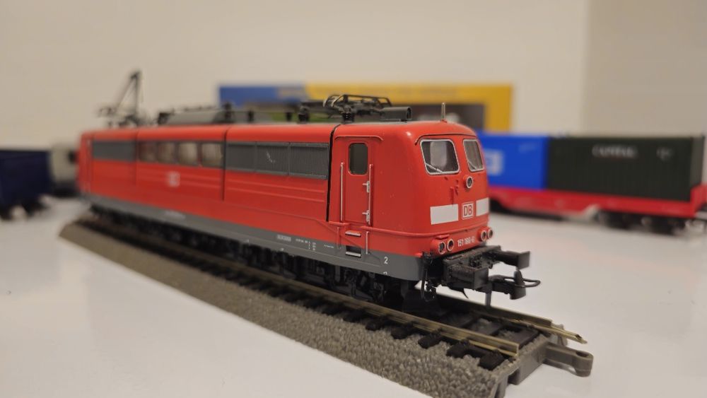 Roco Br 151 цифровой, в таком себе состоянии, ездит не плохо