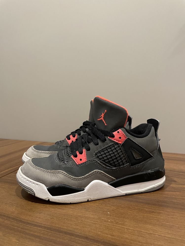 Кросівки Nike Jordan 4