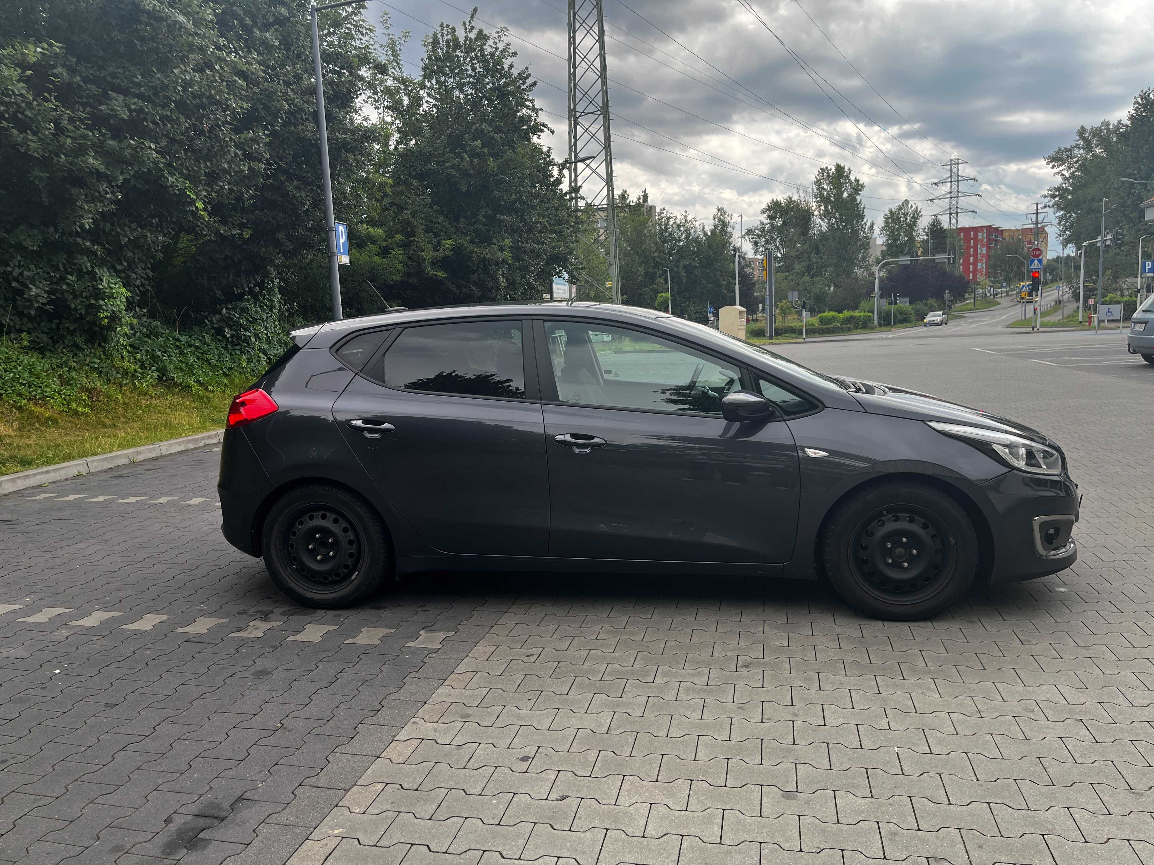 Kia Cee'd 2016 Benzyna Hatchback