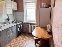 В продажу  1-кк з ремонтом на Черемушках — вул. Святослава Ріхтера