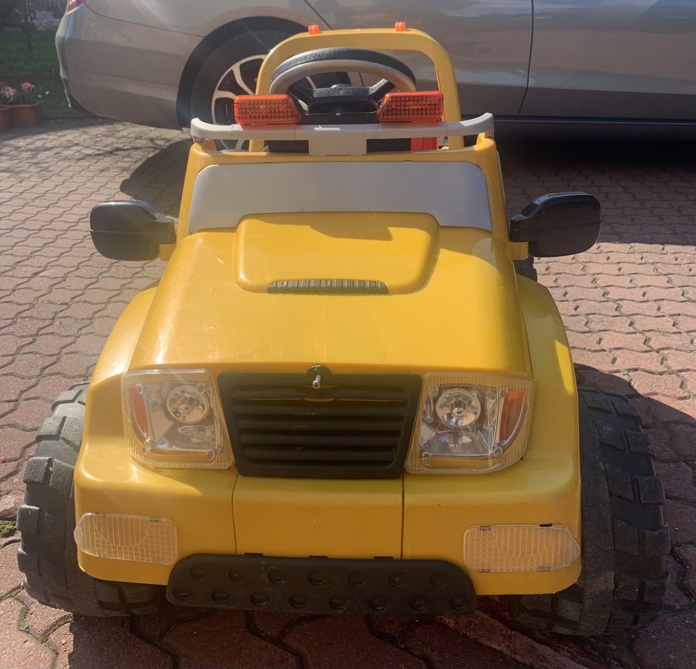 Peg Perego Adventure Trophy jeep elektryczny
