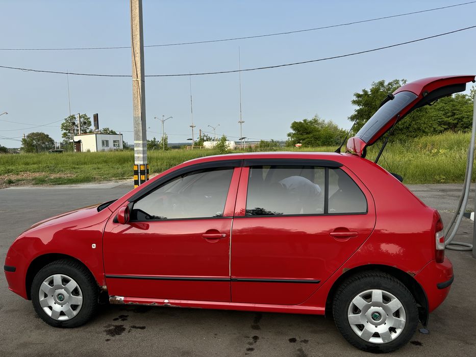 Продам skoda fabia 1,2