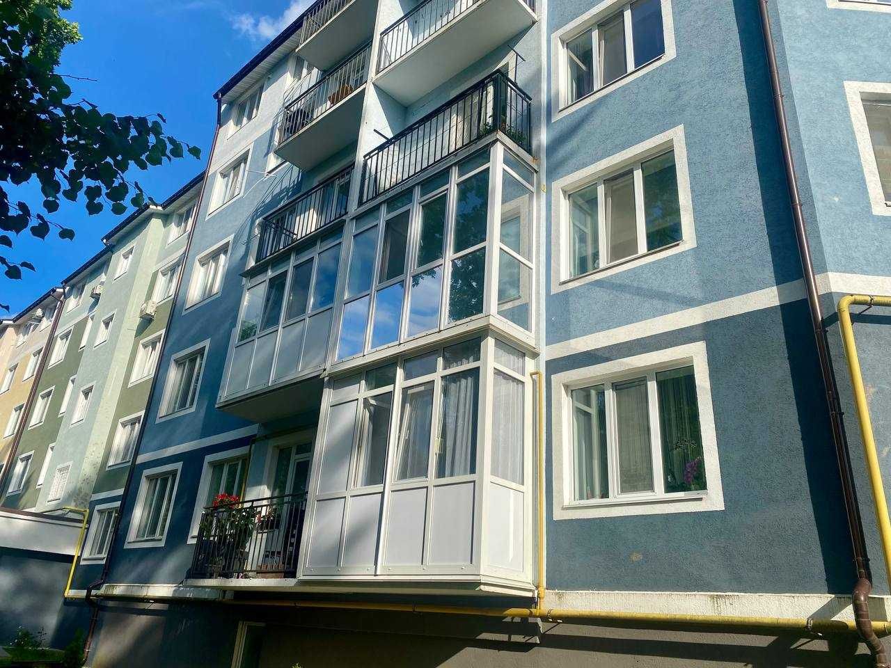 Однокімнатна квартира з частковим ремонтом