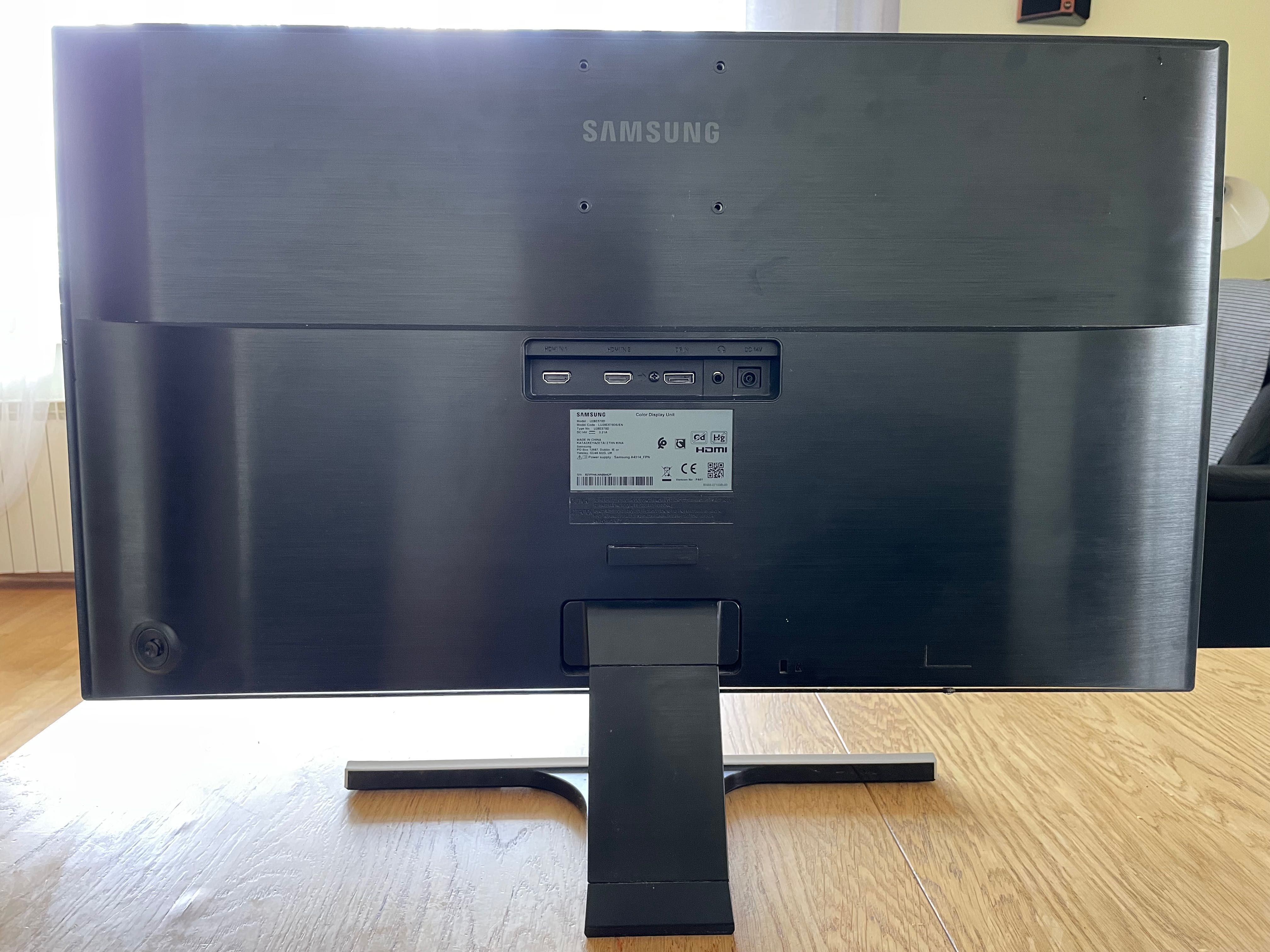Monitor samsung 4K UHD 3840x2160