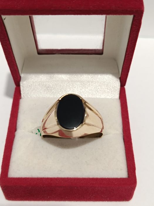 Złoty sygnet z Onyksem roz.32 złoto próby 585