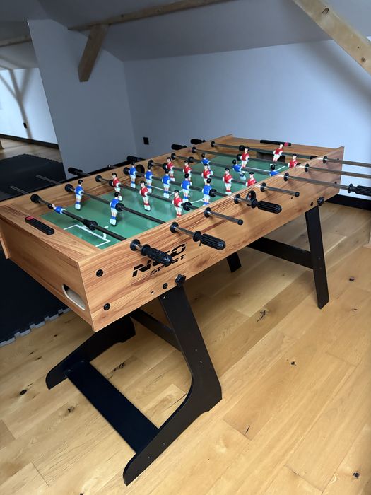 Stół do pilkarzyków