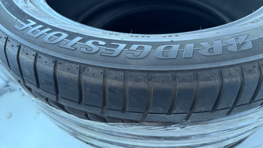 Opony Bridgestone komplet.