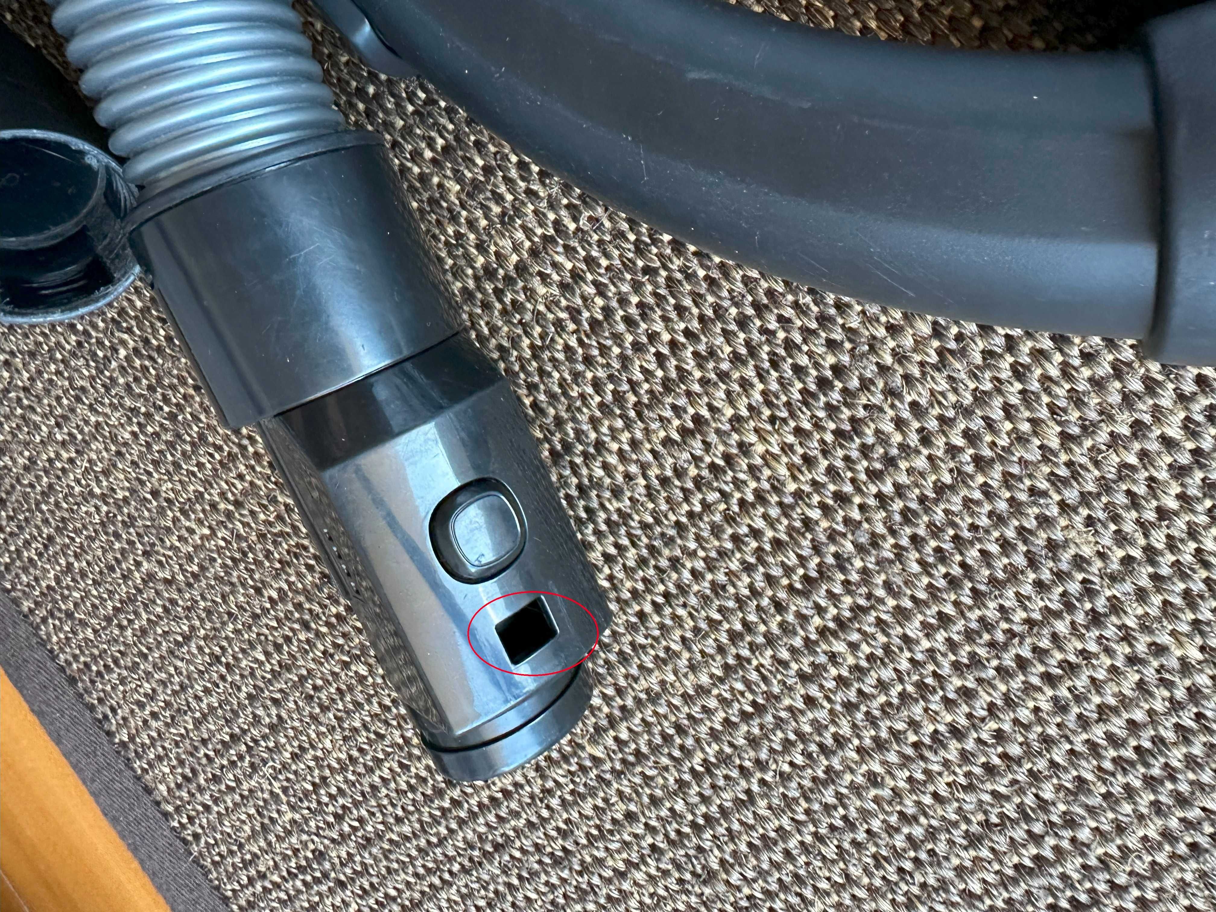 Vendo Aspirador sem Saco BOSCH BGS05A222 Série 2