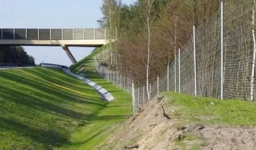 Ogrodzenie Budowlane Metalowe Ocynk słupki + siatka materiał na 50mb