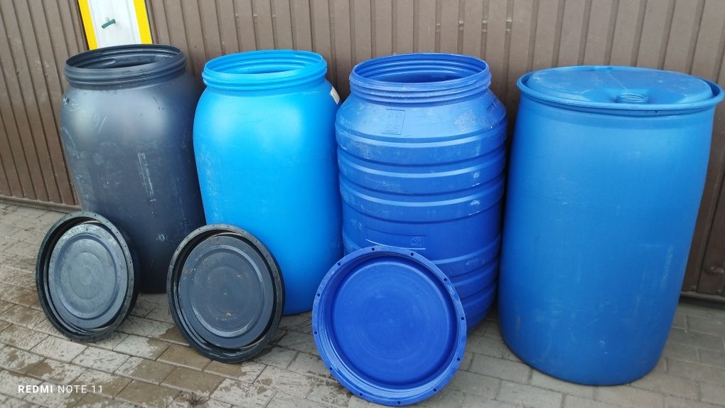 Beczki plastikowe 220 l na deszczówkę paliwo i inne płyny