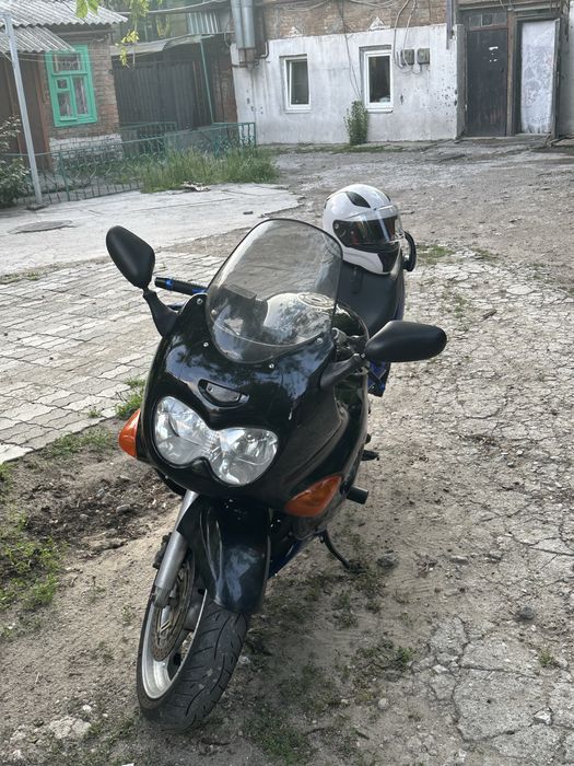 Продам мотоцикл gsx750f катана не дорого с доками