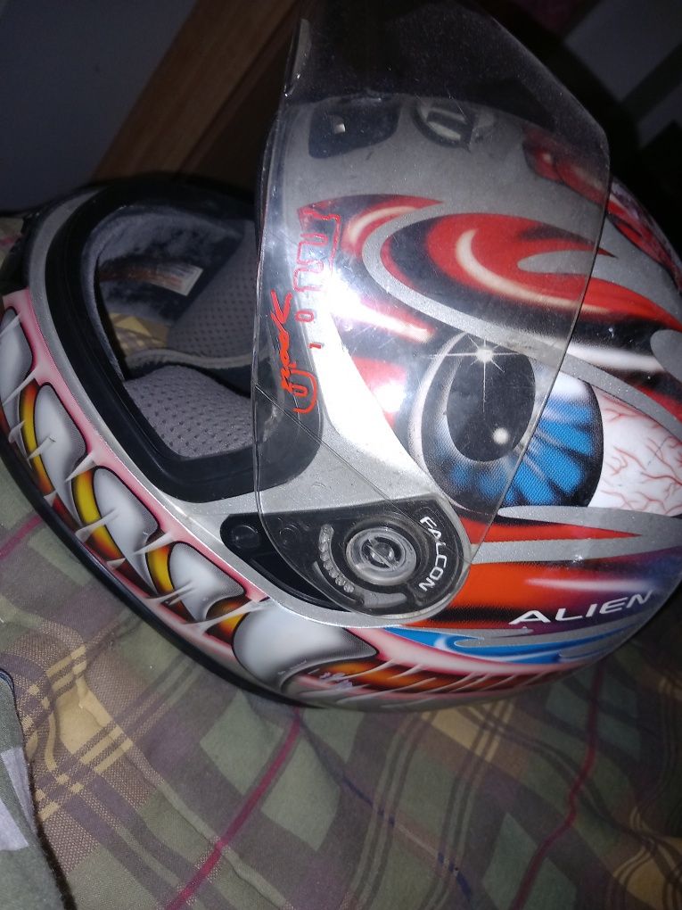 Capacete moto MT