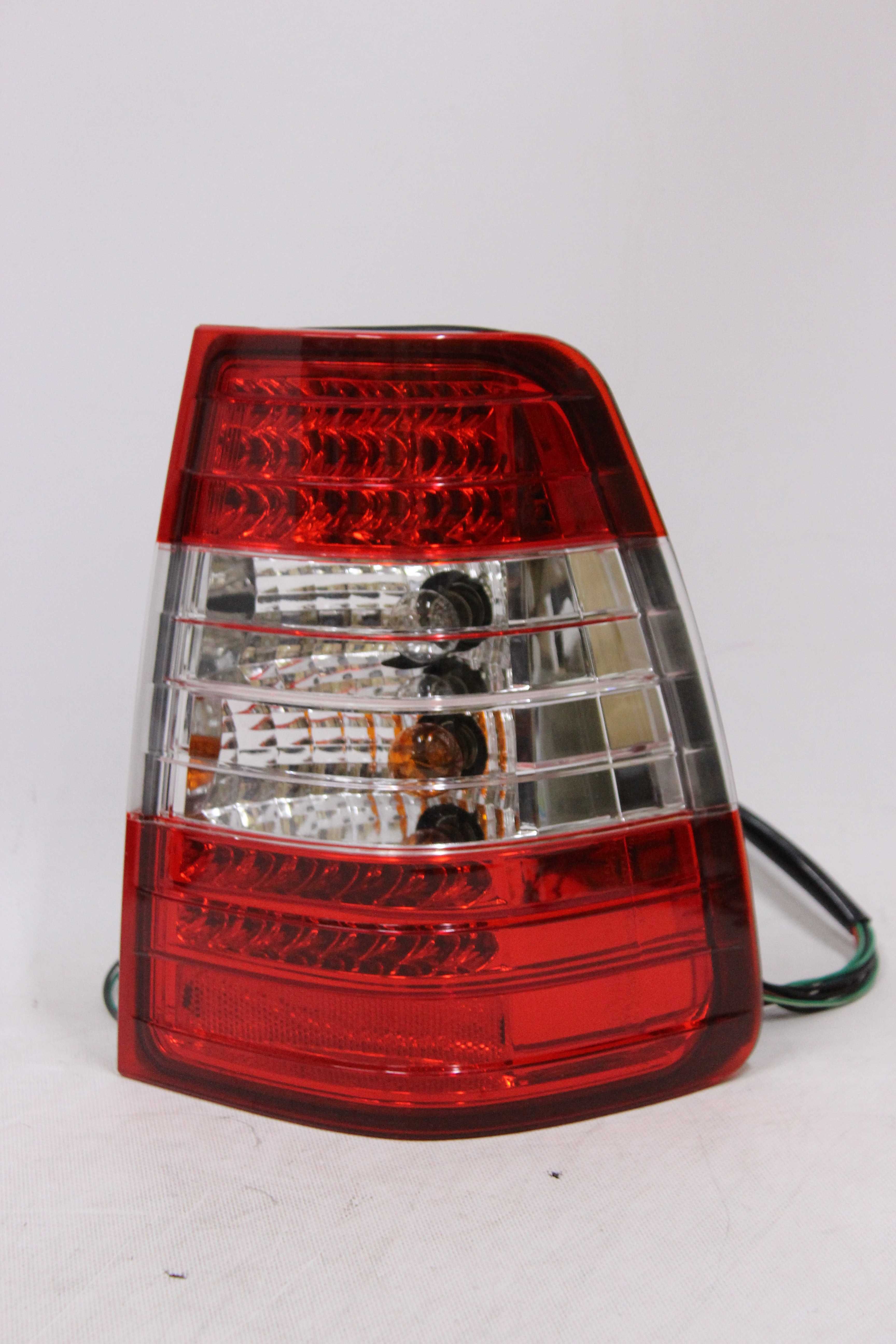 Lampy światła tył tylne MERCEDES W124 KOMBI 85-95 Led Tuning RED IGŁA