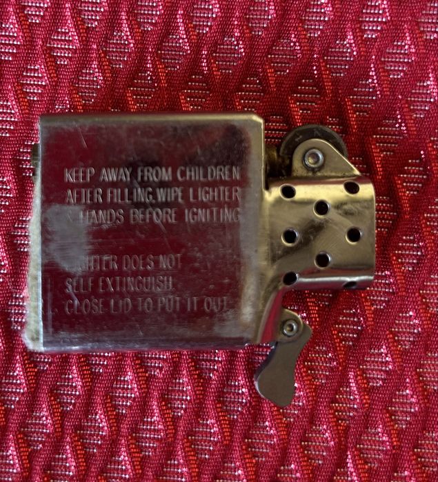 Zapalniczka Zippo srebna uzywana