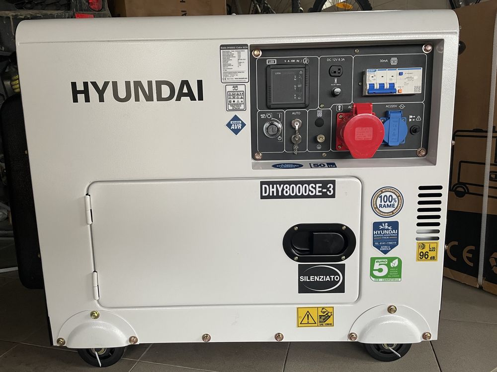 Дизельний генератор “HYUNDAI” DHY-8000SE-3 [1.6-1.9 кВт , 5.0-5.8 кВт]