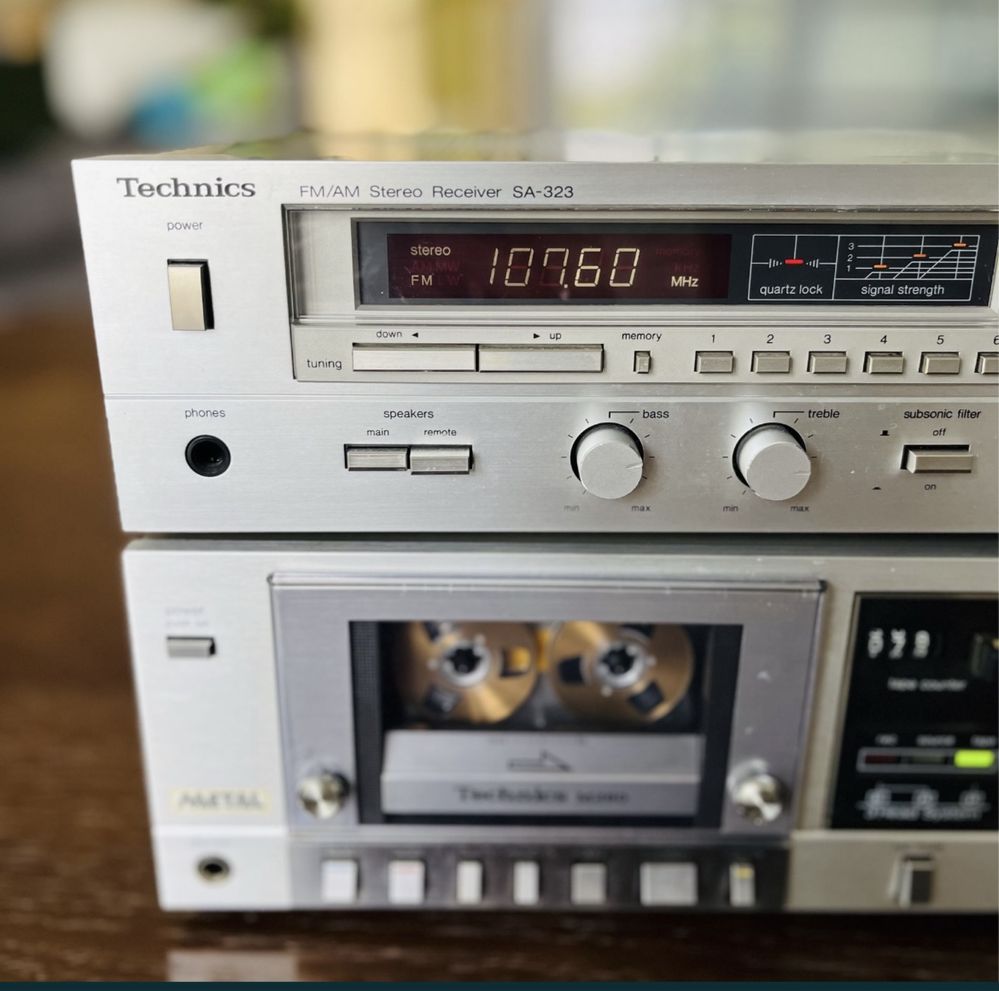 Amplituner i magnetofon Technics super stan