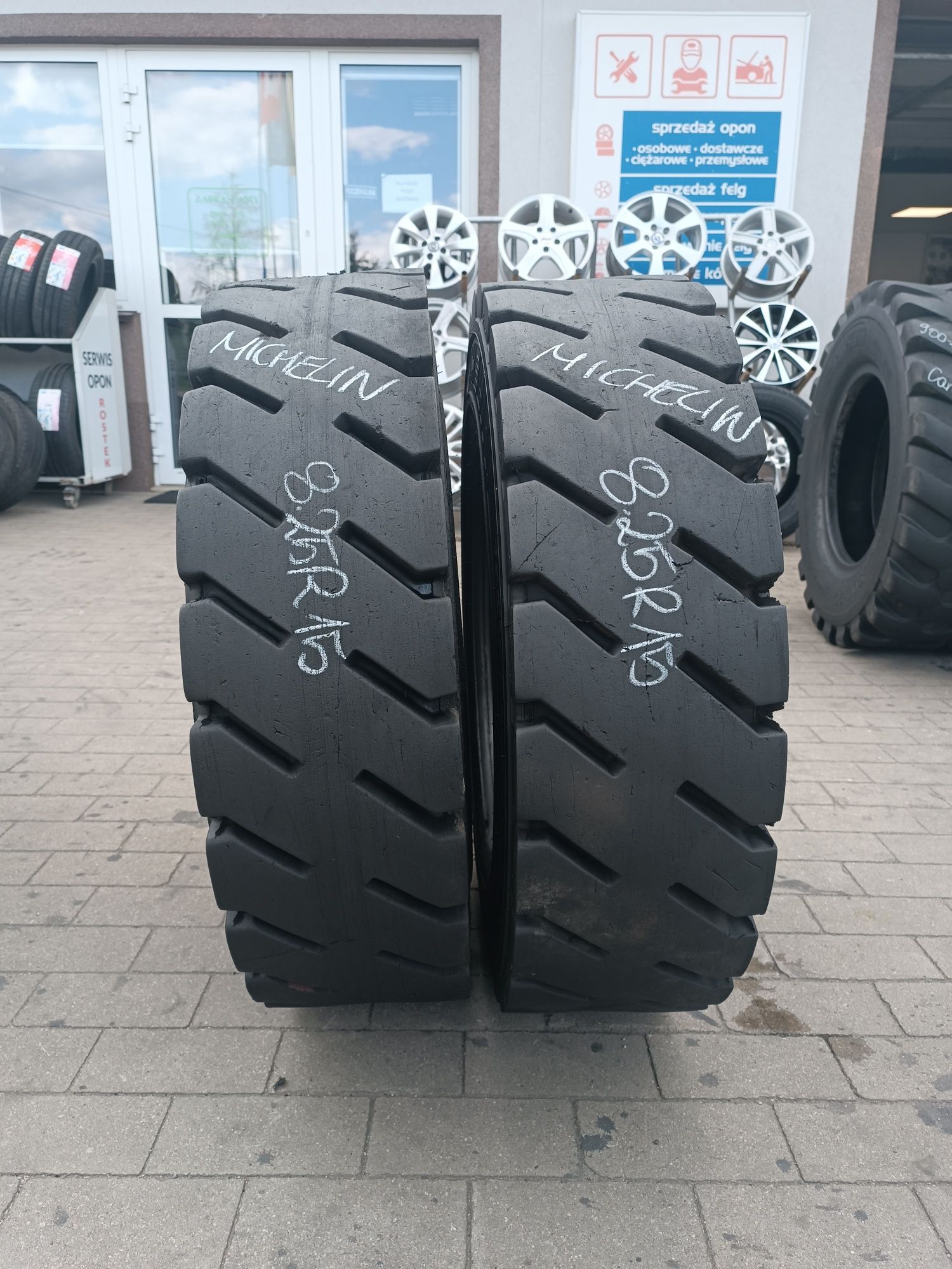 8.25R15 Michelin Stabil'X XZM