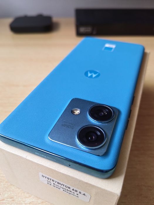 Motorola EDGE 40 neo 12/256 GB stan bdb gwarancja