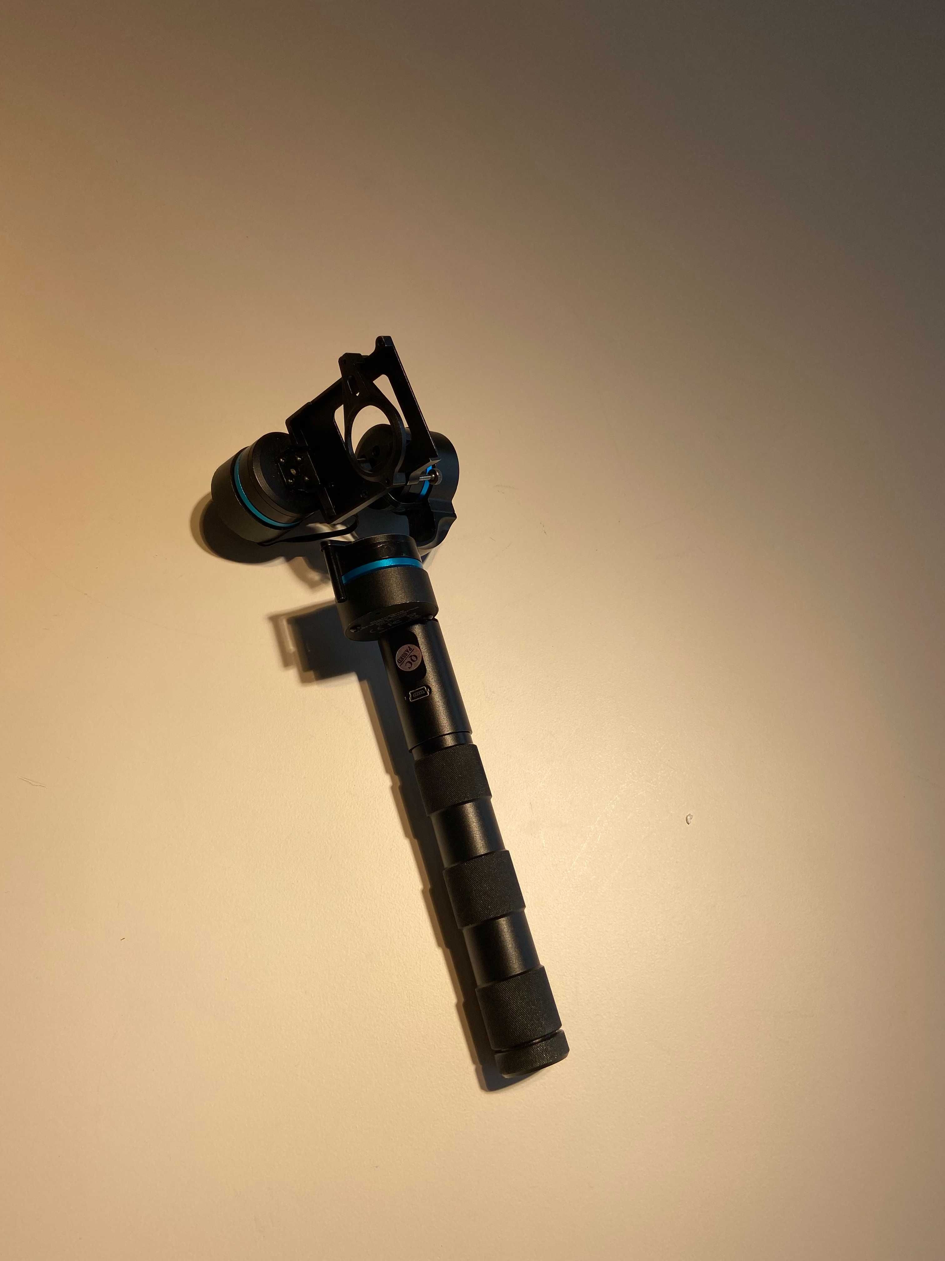 Profesjonalny 3-osiowy gimbal CamOne Gravity Sports 3D do GoPro