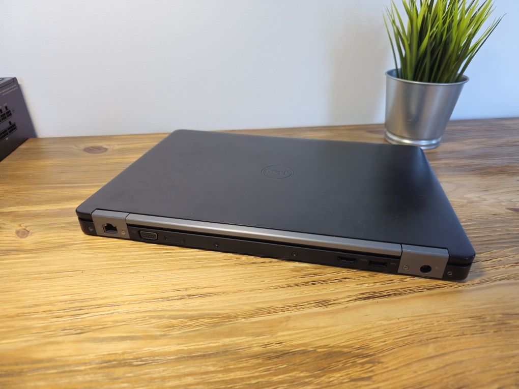 Komputer Dell latitude E5470
