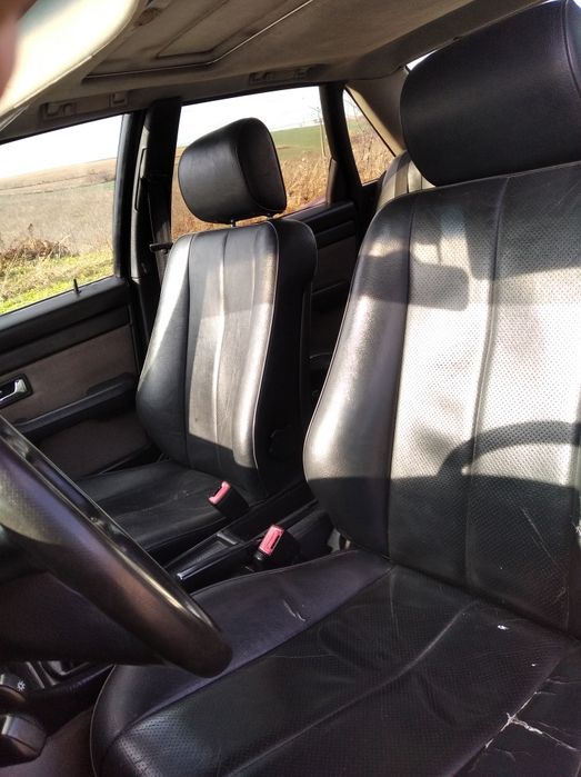 Продається Audi 100