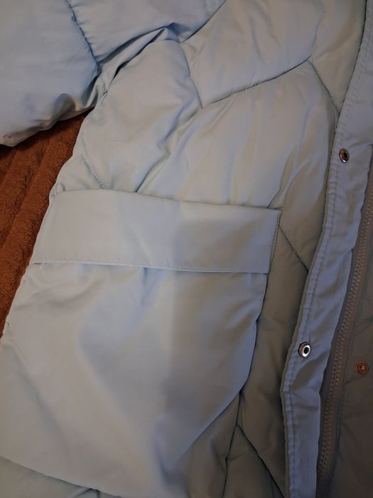 Зимова жіноча куртка