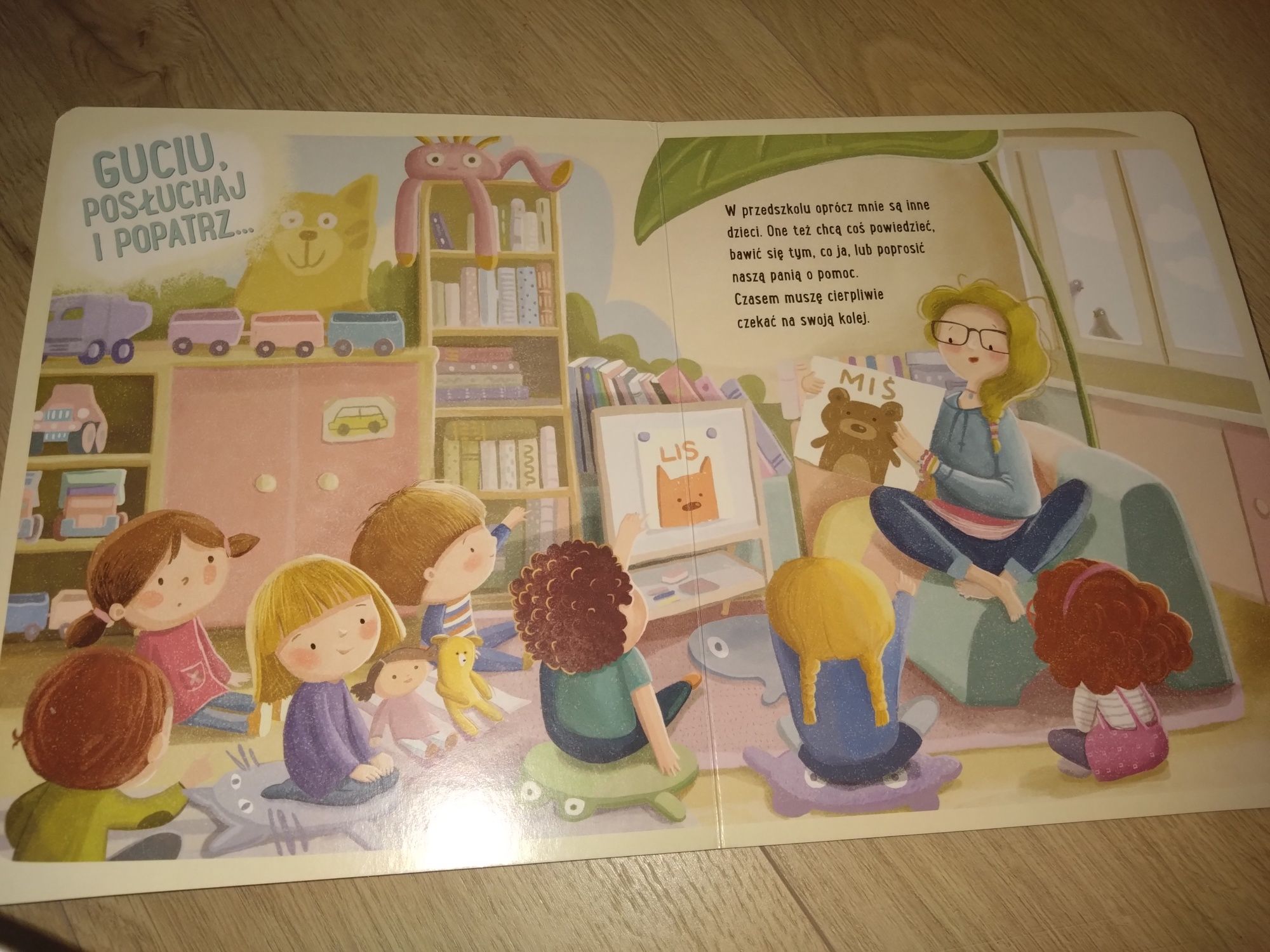 Książka Felus i Gucio idą do przedszkola