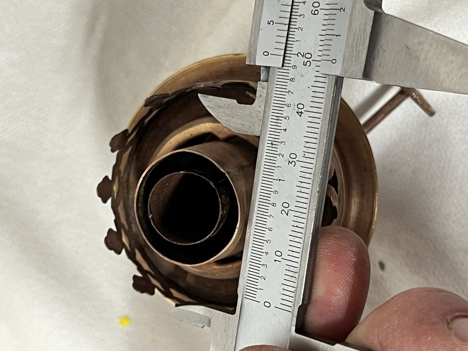 Palnik brener do lampy naftowej UNIS FRANCE PARIS mosiężny gwint 39 mm