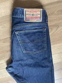 Diesel jeansy 32 x 34 made in Italy 96% bawełna 4% elastan
