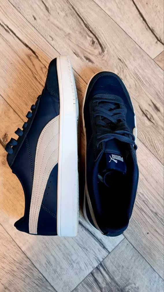 Кросівки Puma Court Legend Lo. 42розмір