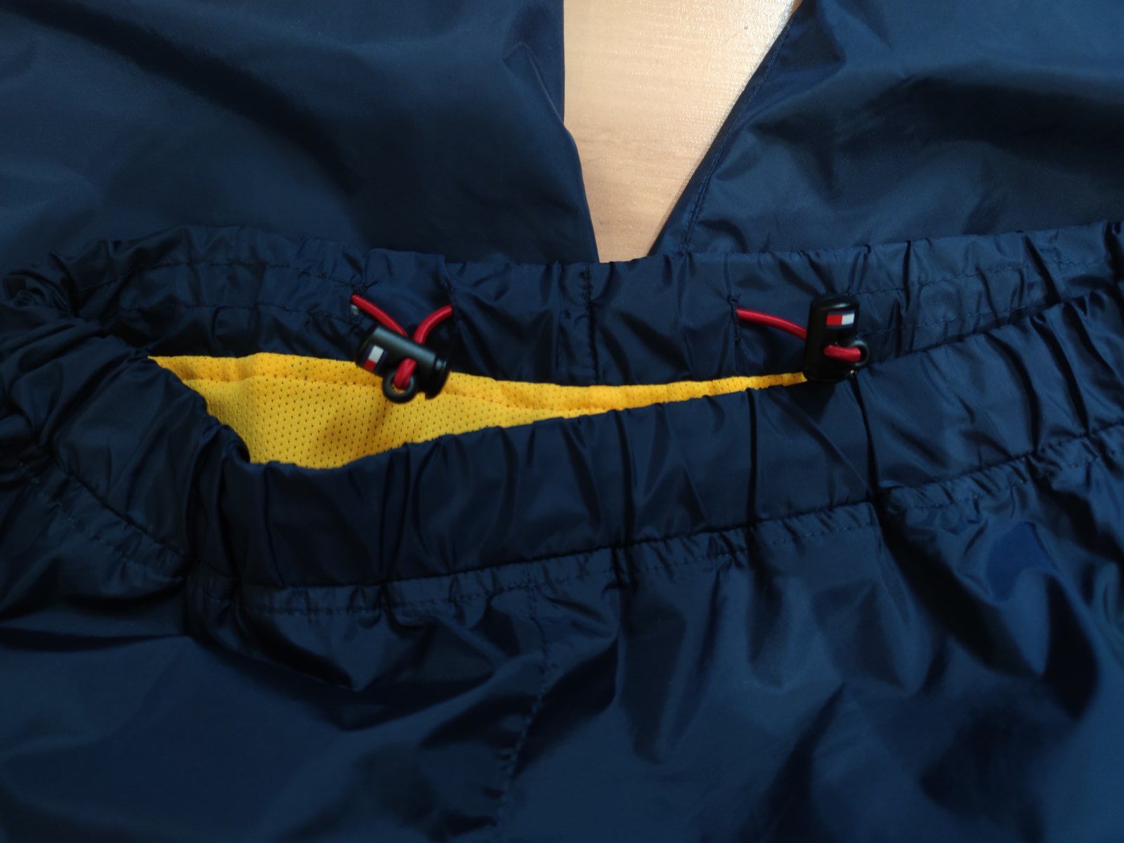 Spodnie Tommy Hilfiger. Jak Nowe! Dresowe