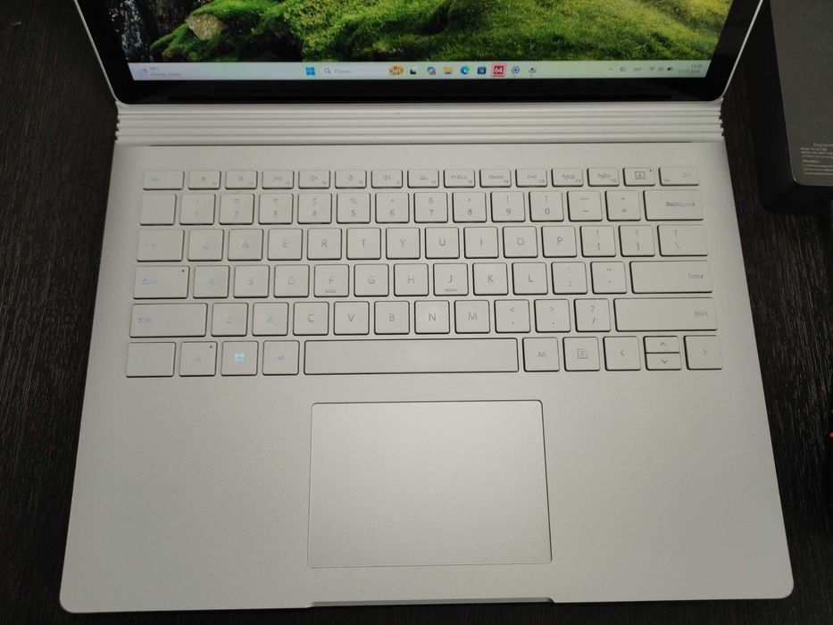 Microsoft Surface Book 2 16/512gb Nvidia GTX 1050 Intel i7-8650u