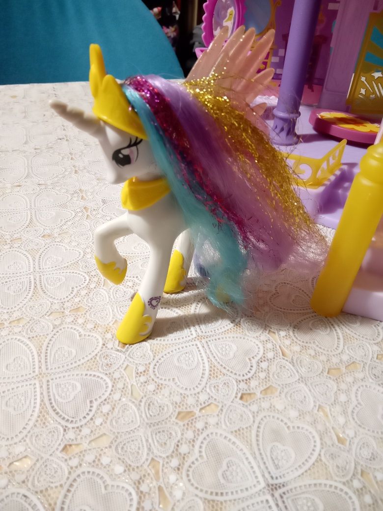 Zamek Canterlot Księżniczki Celeski