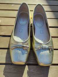 Sapatos menina Geox n.35