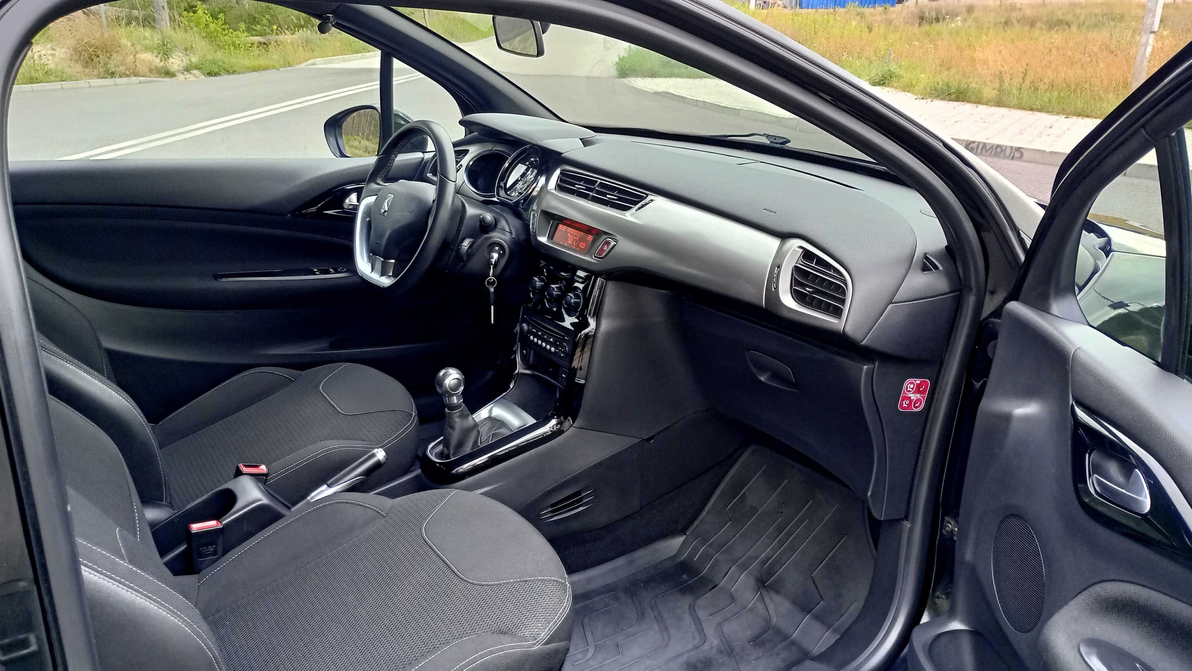 Citroen DS3 Sport 1.2B 17 Rok Stan idealny Klima Zamiana