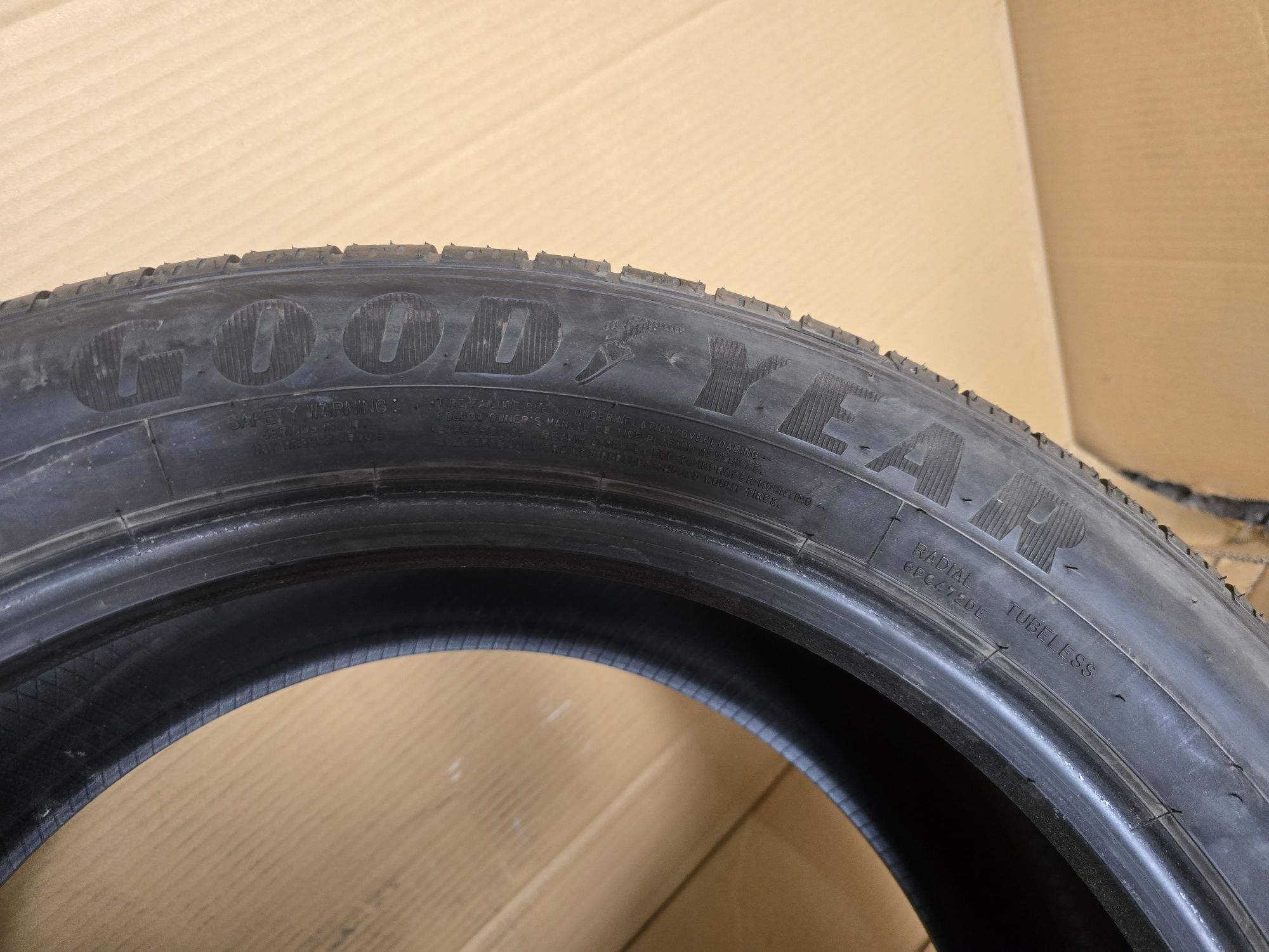Para opon 2 szt 225/55 R19 99V GoodYear EfficientGrip SUV 4X4
