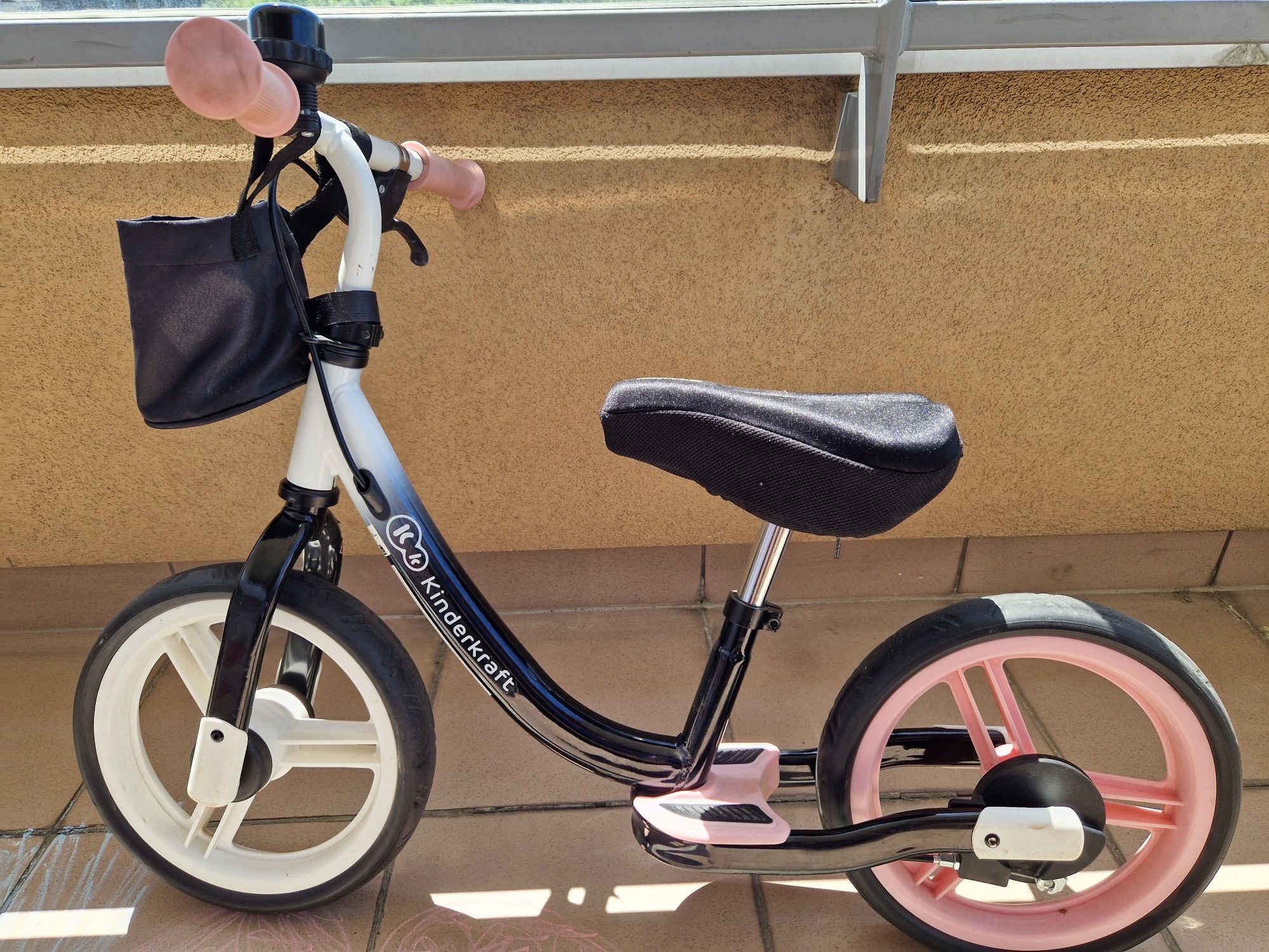 Kinderkraft rowerek biegowy + nakładka siodełko memoryfoam (Decathlon)