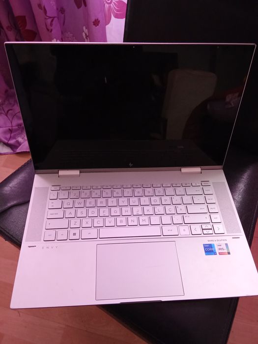 Portátil HP envy x360 11gen i7