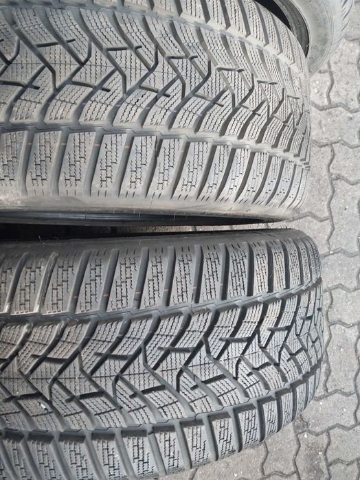 Opony komplet 245/40/19 dunlop rocznik 2021
